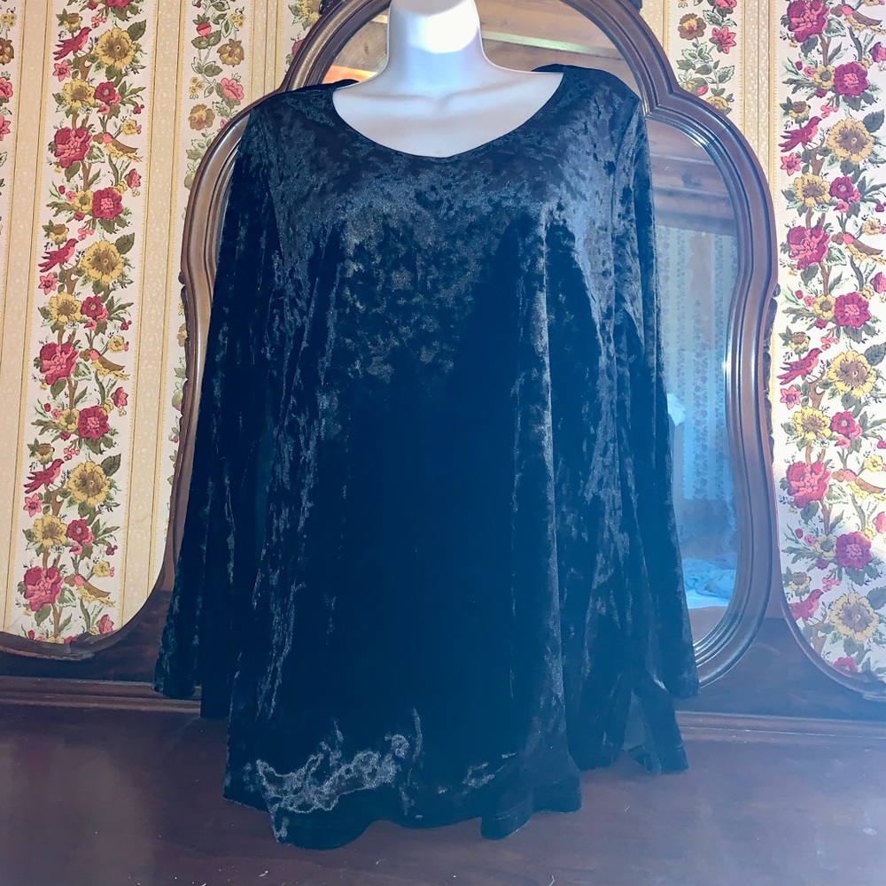 Denim & Co Black Velvet Top